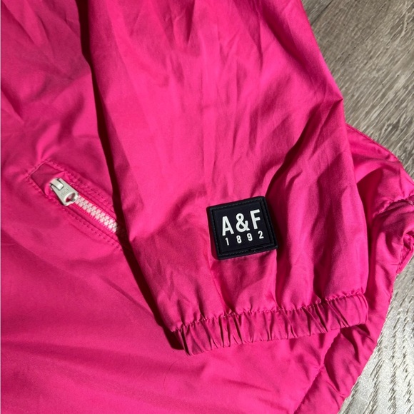Abercrombie & Fitch Vibrant Pink Windbreaker - Picture 2 of 4